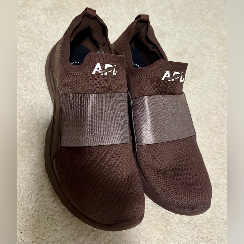 APL unisex/Women Chocolate Brown Slip-On Sneakers, size 10 - Picture 4 of 10